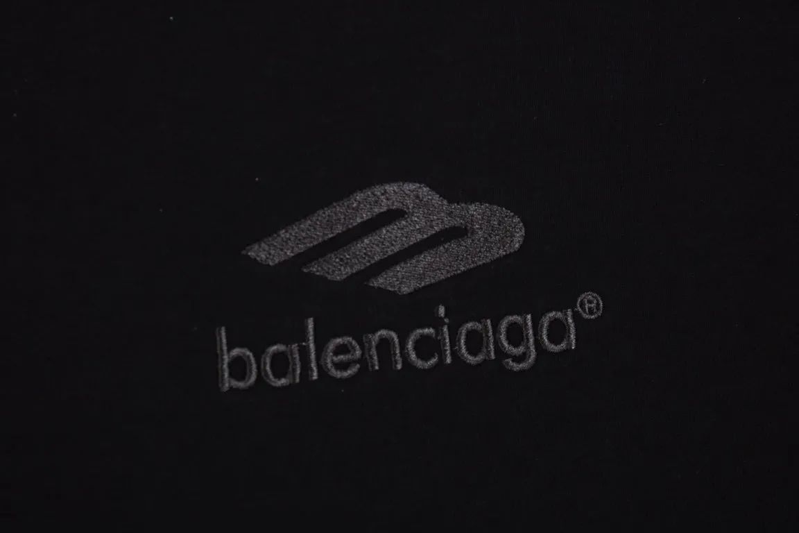 Balenciaga Long Sleeve T-Shirt