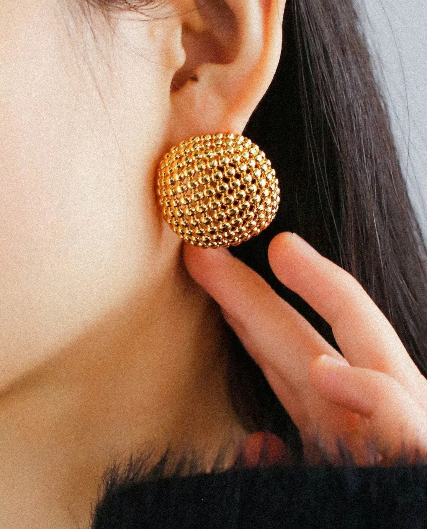 Grid Hollow Simple Gold Stud Earrings