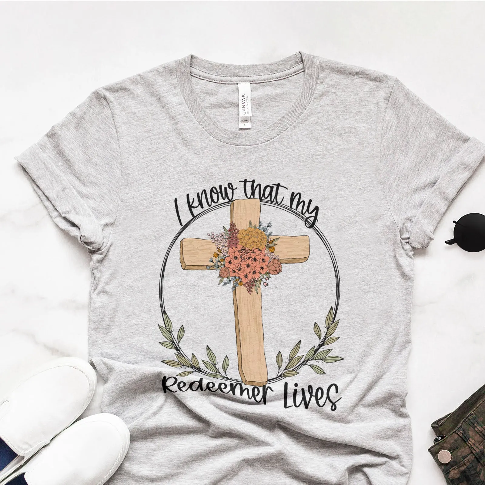 I Know That My Redeemer Lives Easter Cross Floral Tee