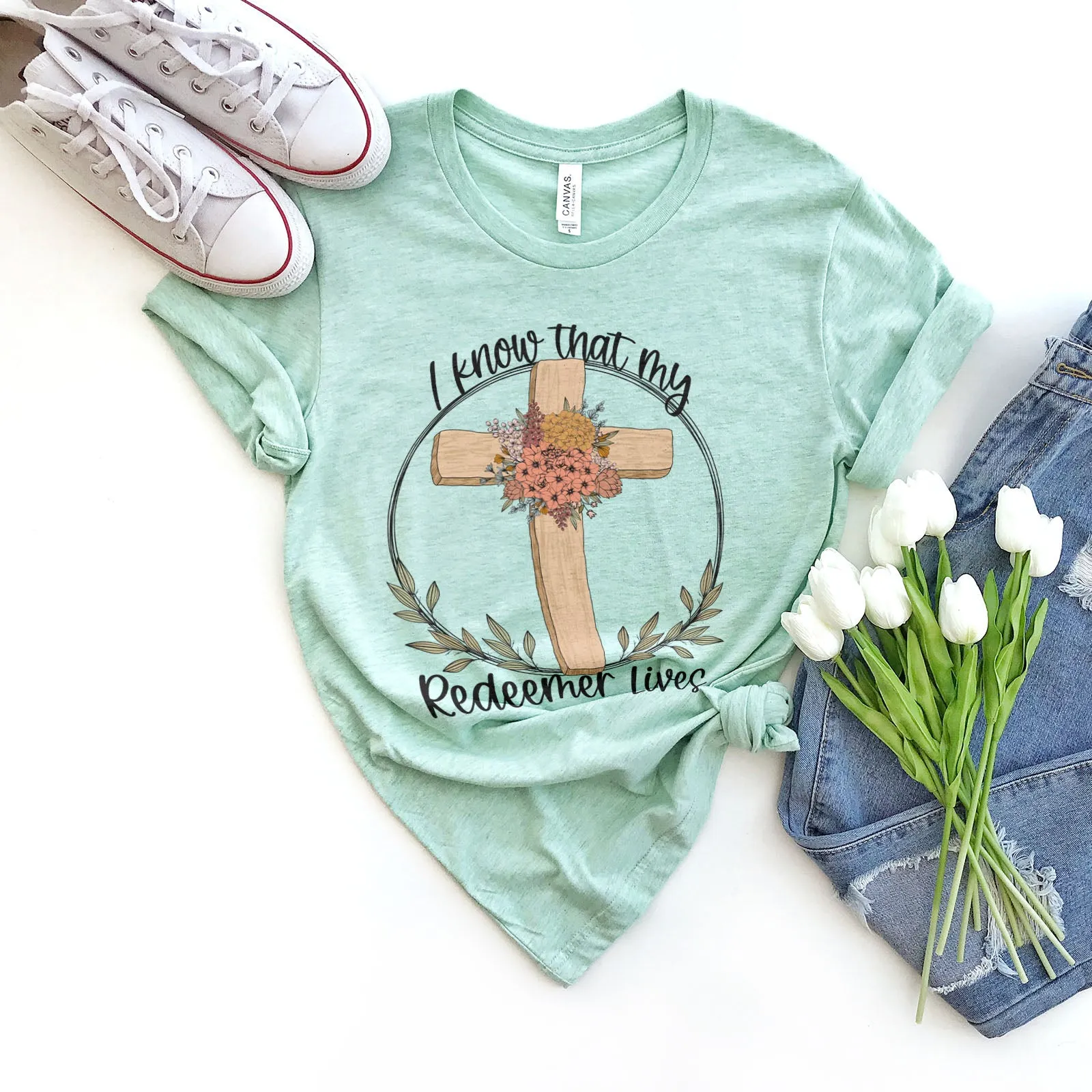 I Know That My Redeemer Lives Easter Cross Floral Tee