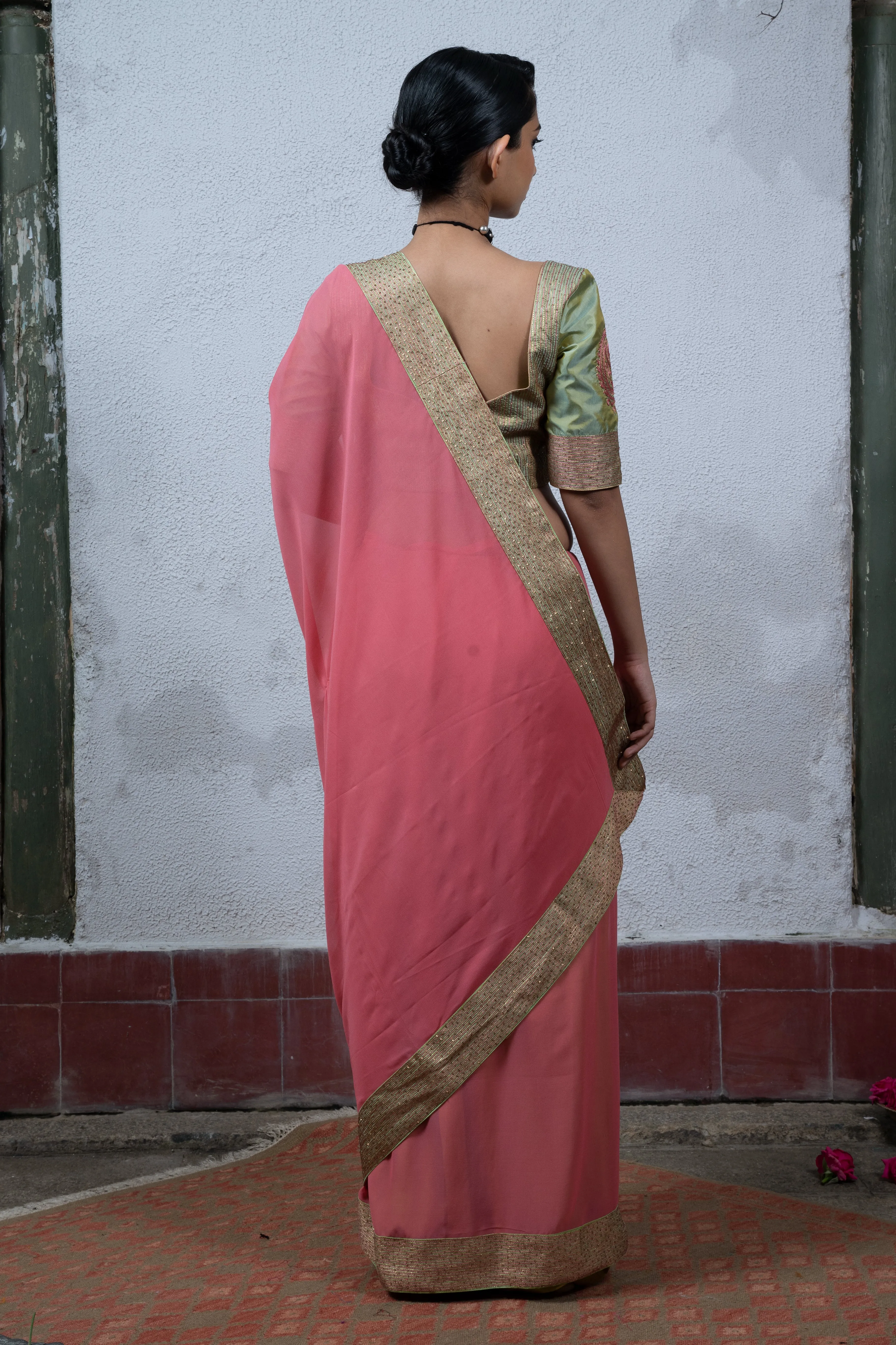 Jaji: Pink Saree